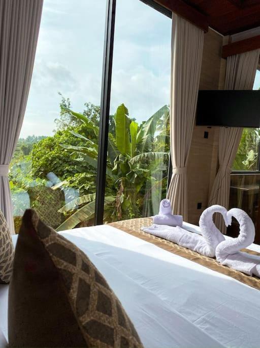 Tori Klumpu, 3 Bedroom Artistic Villa, Dual Views Near Ubud Badung  Dış mekan fotoğraf